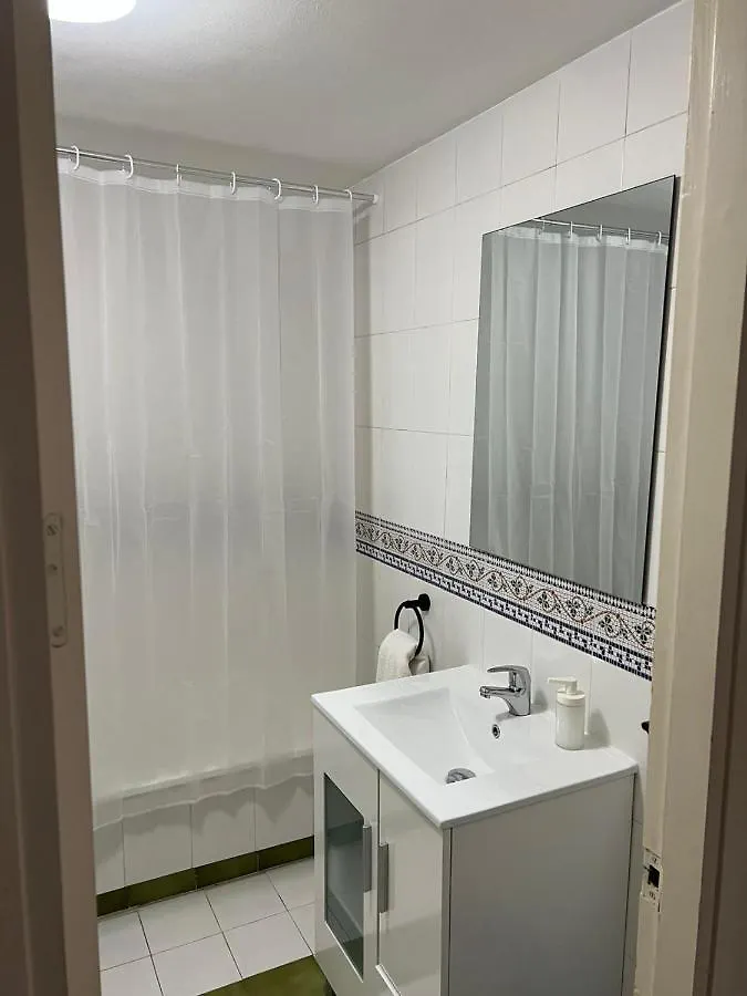 Lovely Apartment For 2 To 4 People---Apartamento De Dos A Cuatro Personas Benalmádena