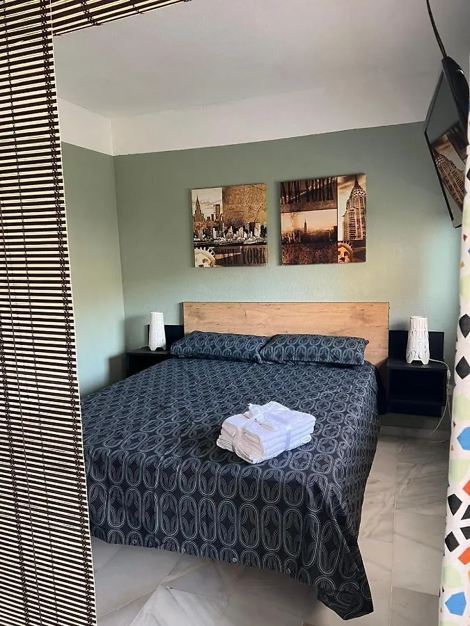 Lovely Apartment For 2 To 4 People---Apartamento De Dos A Cuatro Personas Benalmádena