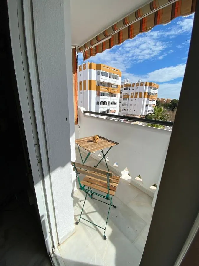 Lovely Apartment For 2 To 4 People---Apartamento De Dos A Cuatro Personas Benalmádena