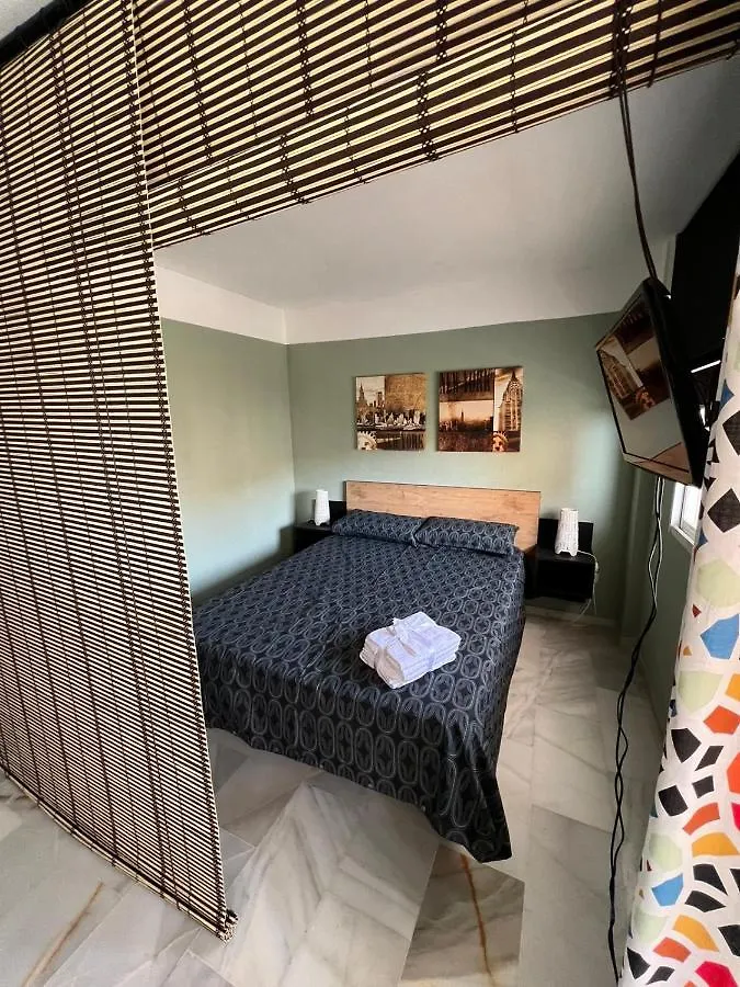 Lovely Apartment For 2 To 4 People---Apartamento De Dos A Cuatro Personas Benalmadena